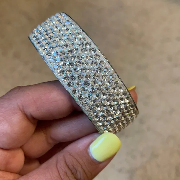 Women’s crystal bangle - Picture 1 of 2